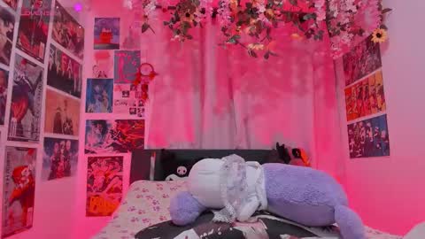 Snapshot of misscurvytop chatting on 02.12.26 Vane online show from 02.12.26