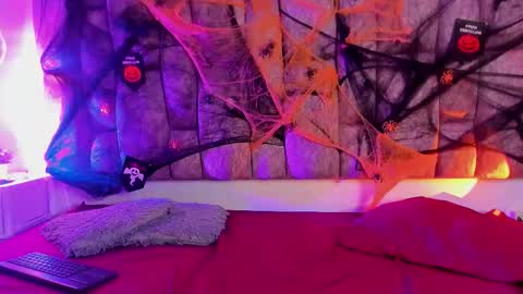 Snapshot of missdahlia_ chatting on 10.24.25 dahlia online show from 10.24.25