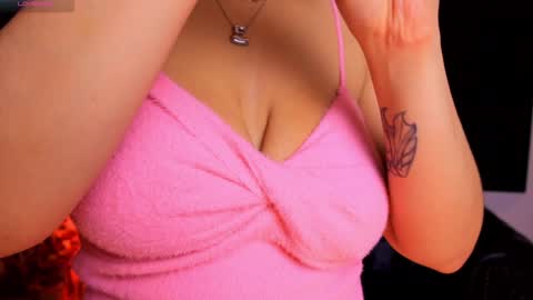 Snapshot of misselektra__ chatting on 12.16.24 ELEKTRA online show from 12.16.24