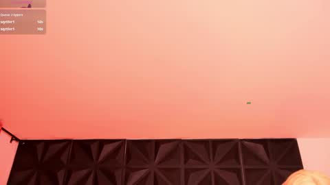 Snapshot of misselektra__ chatting on 12.19.24 ELEKTRA online show from 12.19.24