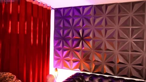 Snapshot of misselektra__ chatting on 12.28.24 ELEKTRA online show from 12.28.24