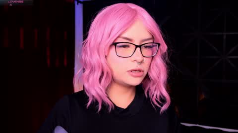 Snapshot of misselektra__ chatting on 01.15.25 ELEKTRA online show from 01.15.25