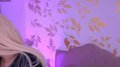 Snapshot of misselektra__ chatting on 09.10.25 ELEKTRA online show from 09.10.25