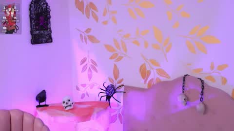 Snapshot of misselektra__ chatting on 10.27.25 ELEKTRA online show from 10.27.25