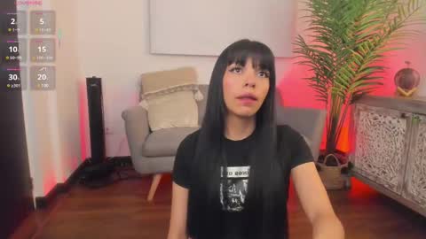 Julieta Arboleda   but i like call me esme online show from 02.18.25