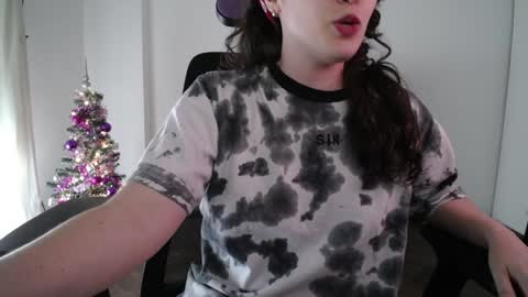 Snapshot of missivana777 chatting on 12.13.24 Ivana online show from 12.13.24