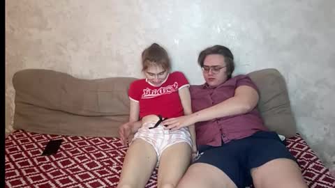 Ashley and Alex online show from 03.22.26