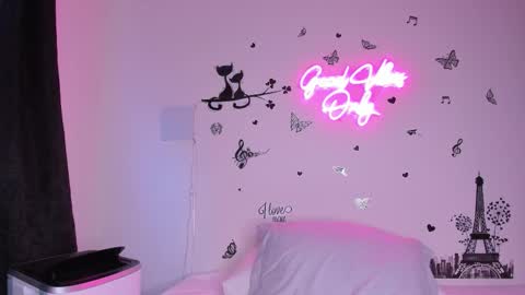 MissKarinaHilton online show from 09.28.25