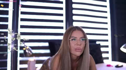 misskiarra online show from 05.22.26