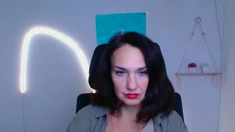 Christina online show from 12.18.25