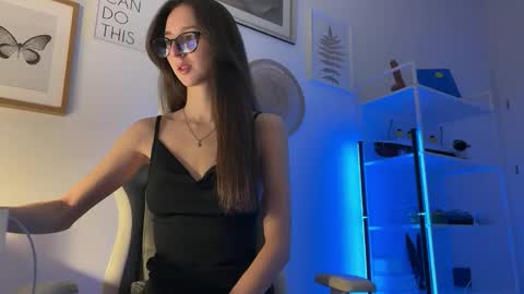 misslalii online show from 02.24.26