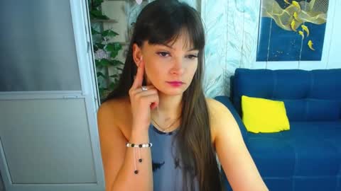 MissLaura online show from 11.09.25