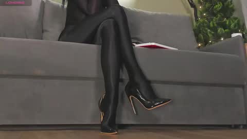 Snapshot of misslecter chatting on 12.14.25 Goddess Margot online show from 12.14.25