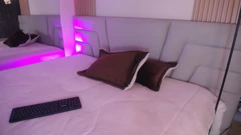 Miss Loise online show from 01.12.26