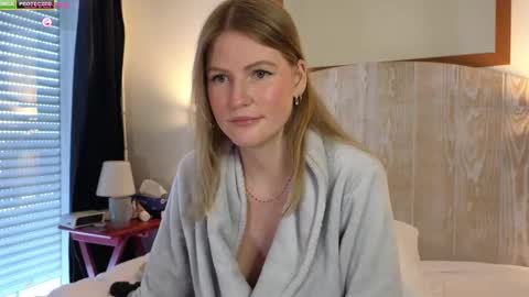 Misslucci online show from 03.05.25