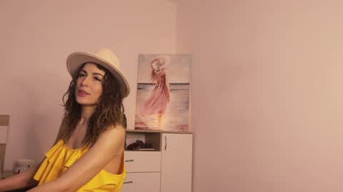 Lullu online show from 03.06.25