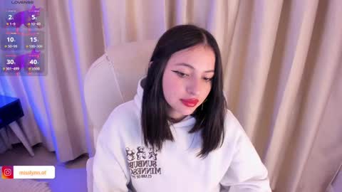 Snapshot of misslynn_ chatting on 11.18.25 i am lyn online show from 11.18.25