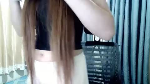 Snapshot of missmayeth chatting on 12.12.24 mayeth online show from 12.12.24