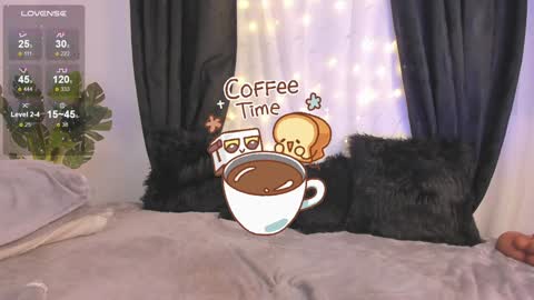 Alejandra  online show from 12.19.24