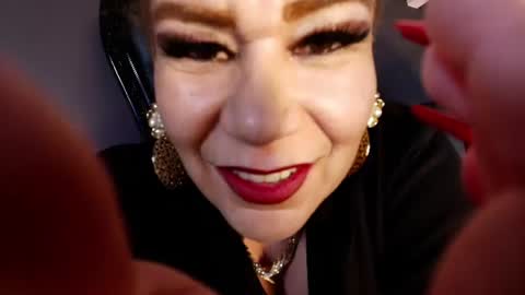 Snapshot of missmelania chatting on 06.11.26 missmelania online show from 06.11.26