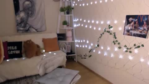 Snapshot of missmelons_ chatting on 09.25.25 Li  online show from 09.25.25