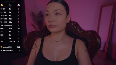 Snapshot of missmerciless chatting on 02.08.25 LUXXANDRA online show from 02.08.25