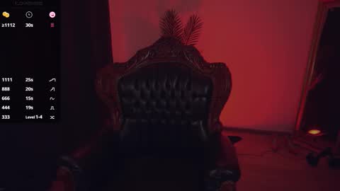 Snapshot of missmerciless chatting on 10.08.25 LUXXANDRA online show from 10.08.25