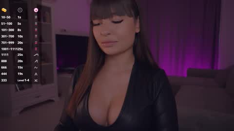 Snapshot of missmerciless chatting on 11.23.25 LUXXANDRA online show from 11.23.25