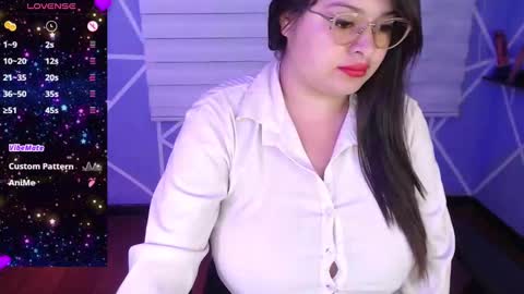 Miia online show from 10.16.25