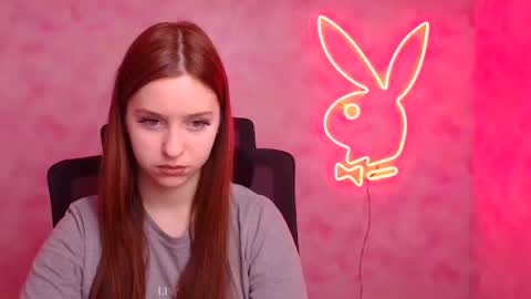 Mia online show from 12.02.25