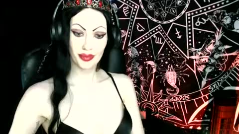 MissMoonDoll online show from 07.18.26
