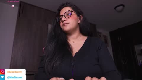 MissMoon online show from 10.27.25