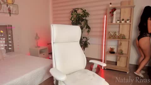 Snapshot of missnataly_ chatting on 02.13.25 Nataly Rivas online show from 02.13.25