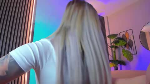 Miss Obsidian online show from 03.07.26