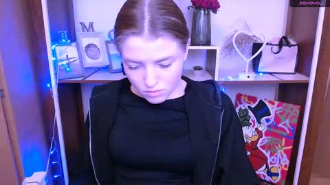 Snapshot of missoliviaa_ chatting on 01.13.25 Olivia online show from 01.13.25