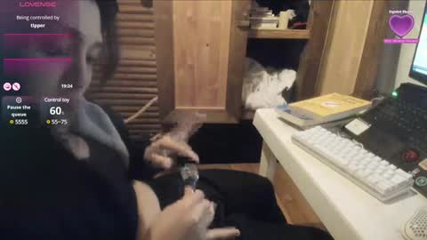 Snapshot of misspink152015 chatting on 01.12.25 sarah online show from 01.12.25