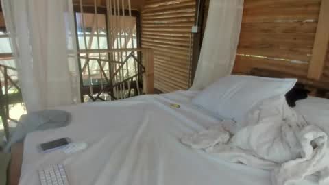 Snapshot of misspink152015 chatting on 01.18.25 sarah online show from 01.18.25