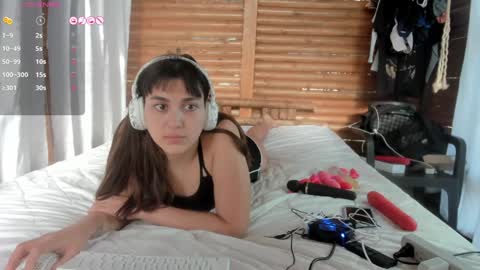 Snapshot of misspink152015 chatting on 02.02.25 sarah online show from 02.02.25