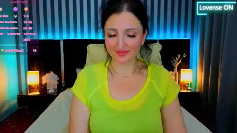 missrossi online show from 11.22.25