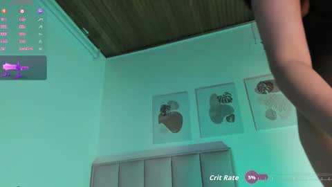 Snapshot of misss__luna chatting on 12.20.25 Luna online show from 12.20.25