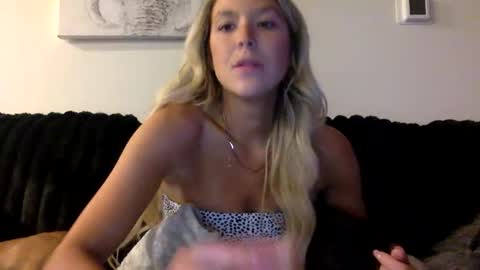 Alyssa online show from 04.21.26