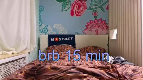 Snapshot of misss_viki chatting on 01.12.25 . online show from 01.12.25