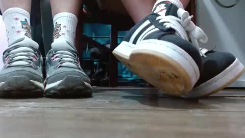 TELL ME MISS online show from 02.12.26