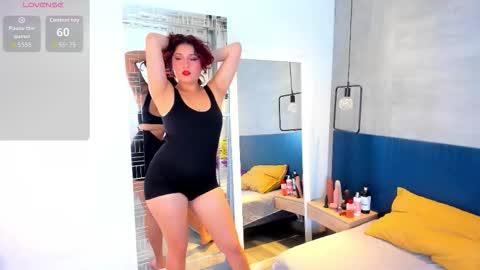 Snapshot of misssavage__ chatting on 01.17.26 victoria online show from 01.17.26