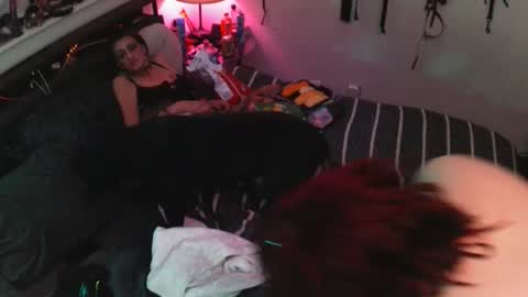 Bella online show from 04.22.26