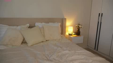 You can call me Pretty online show from 03.09.26