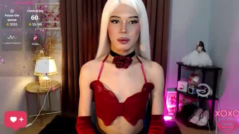 Stella online show from 10.20.25