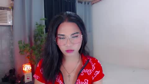 misstrishontop online show from 01.08.25