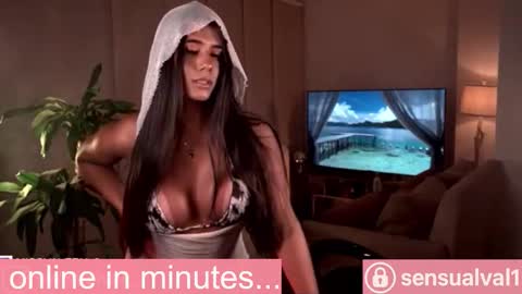 Snapshot of missvalery_1 chatting on 10.21.25 OF online show from 10.21.25