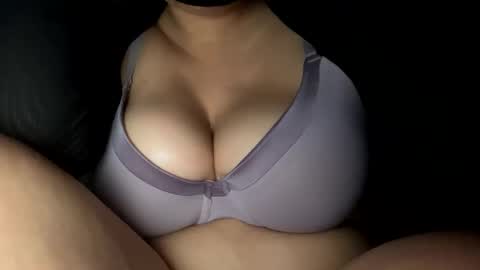 Snapshot of missvanessa_ebony chatting on 01.12.25 missvanessa_ebony online show from 01.12.25